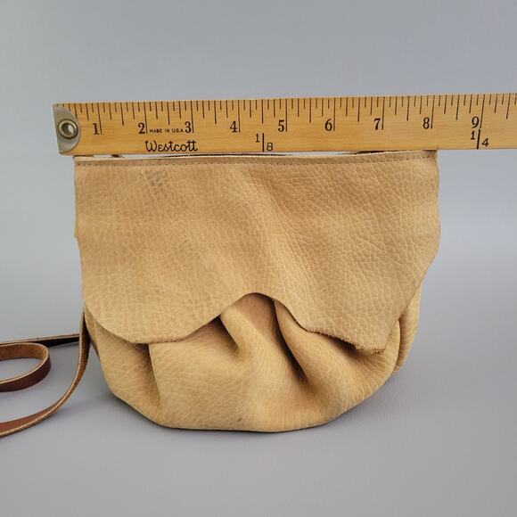 ReFind Originals Upcycled Leather Women's Designer Small Crossbody Purse - Picture 9 of 11